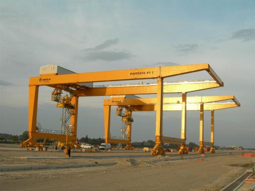 gantry cranes with cantilever cimolai technology Hedke gantry cranes cantilever