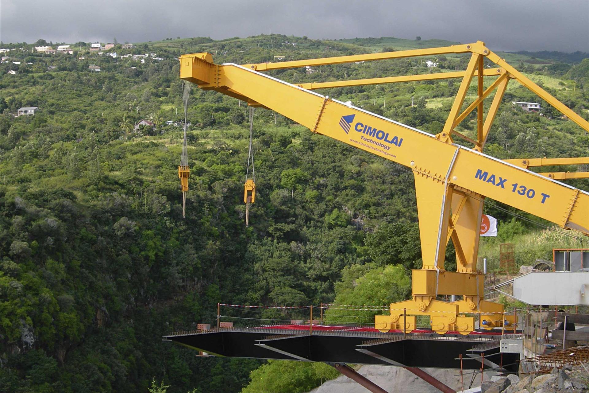 Segment lifter for precast bridge errection