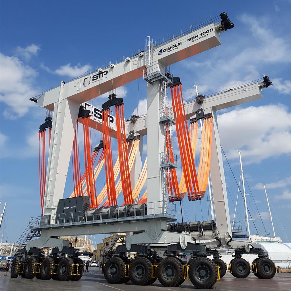 MBH Mobiler Bootskran mit 1000 Tonnen Kapazität